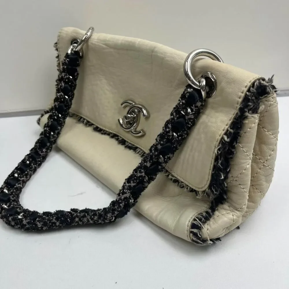 Chanel Women Pre-Loved Bag Very Good Condition